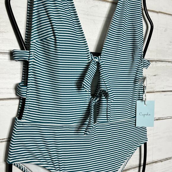 Cupshe Plunging Tie Front One Piece Striped Swimsuit Size Medium - Picture 8 of 9